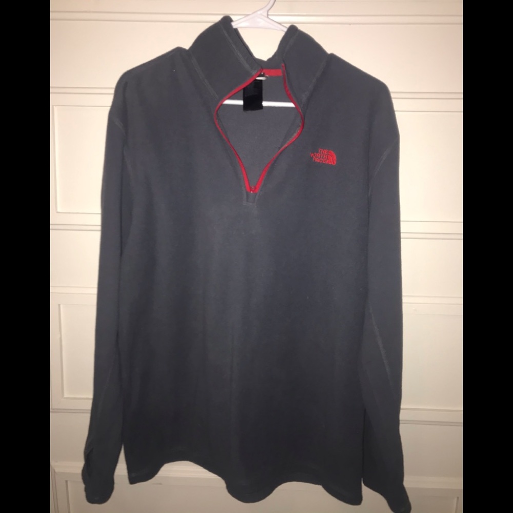 The Northface 1/4 zip pullover